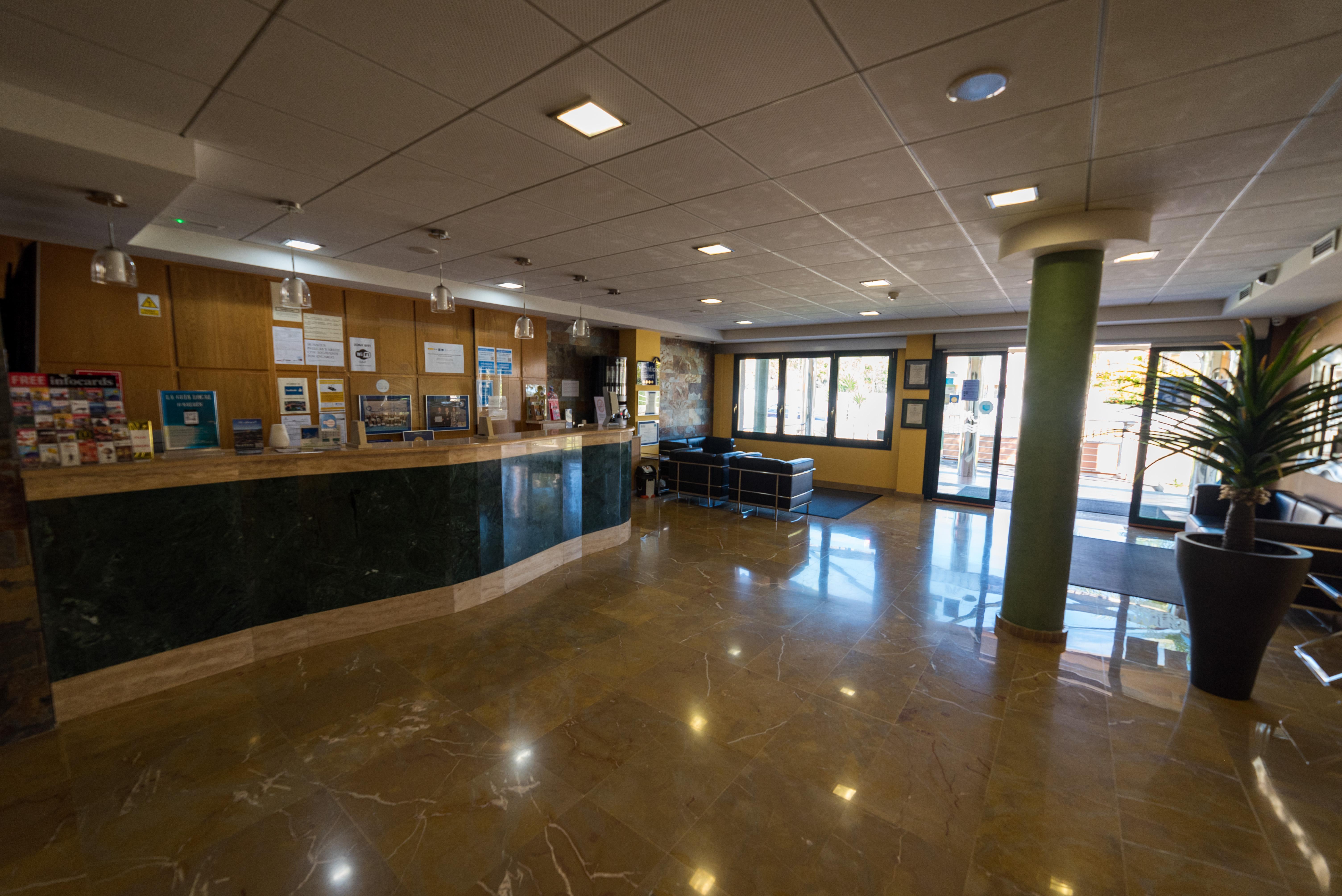 Apartamentos Atlantico Resort Montalvo Bagian luar foto